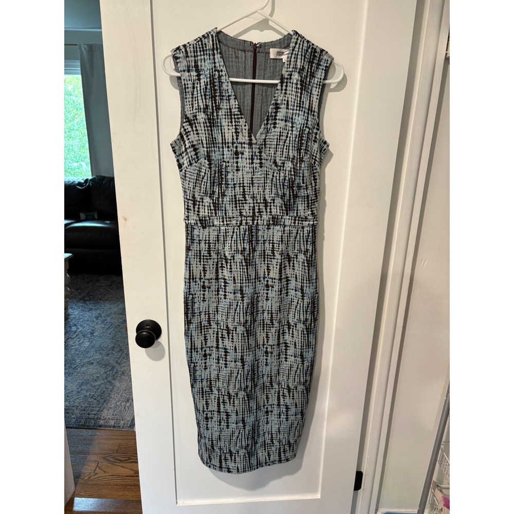Diane von Furstenberg Blue Black Abstract Print Sleeveless Sheath Dress Size 6